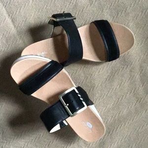 Dr Scholl’s sandals size 9